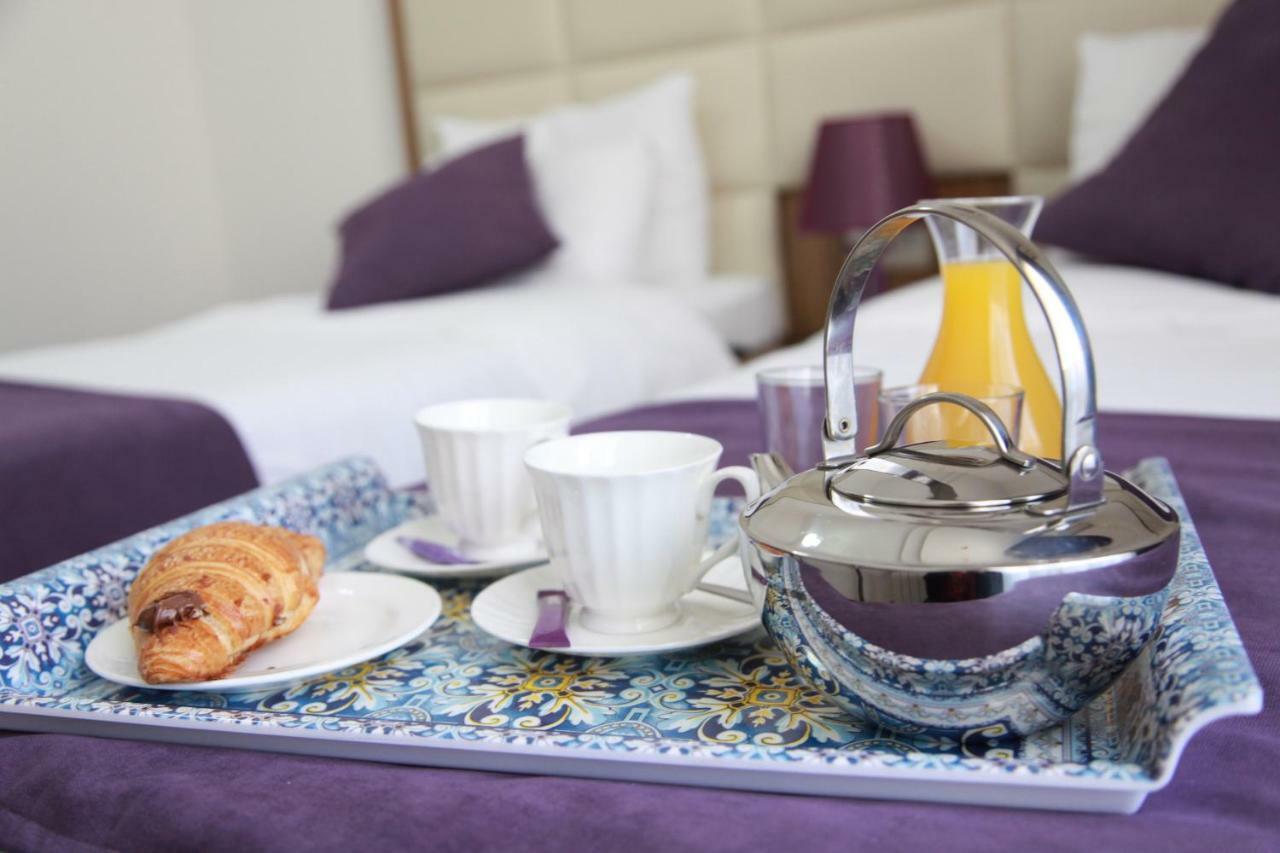 Rio Hotel Тбилиси Екстериор снимка