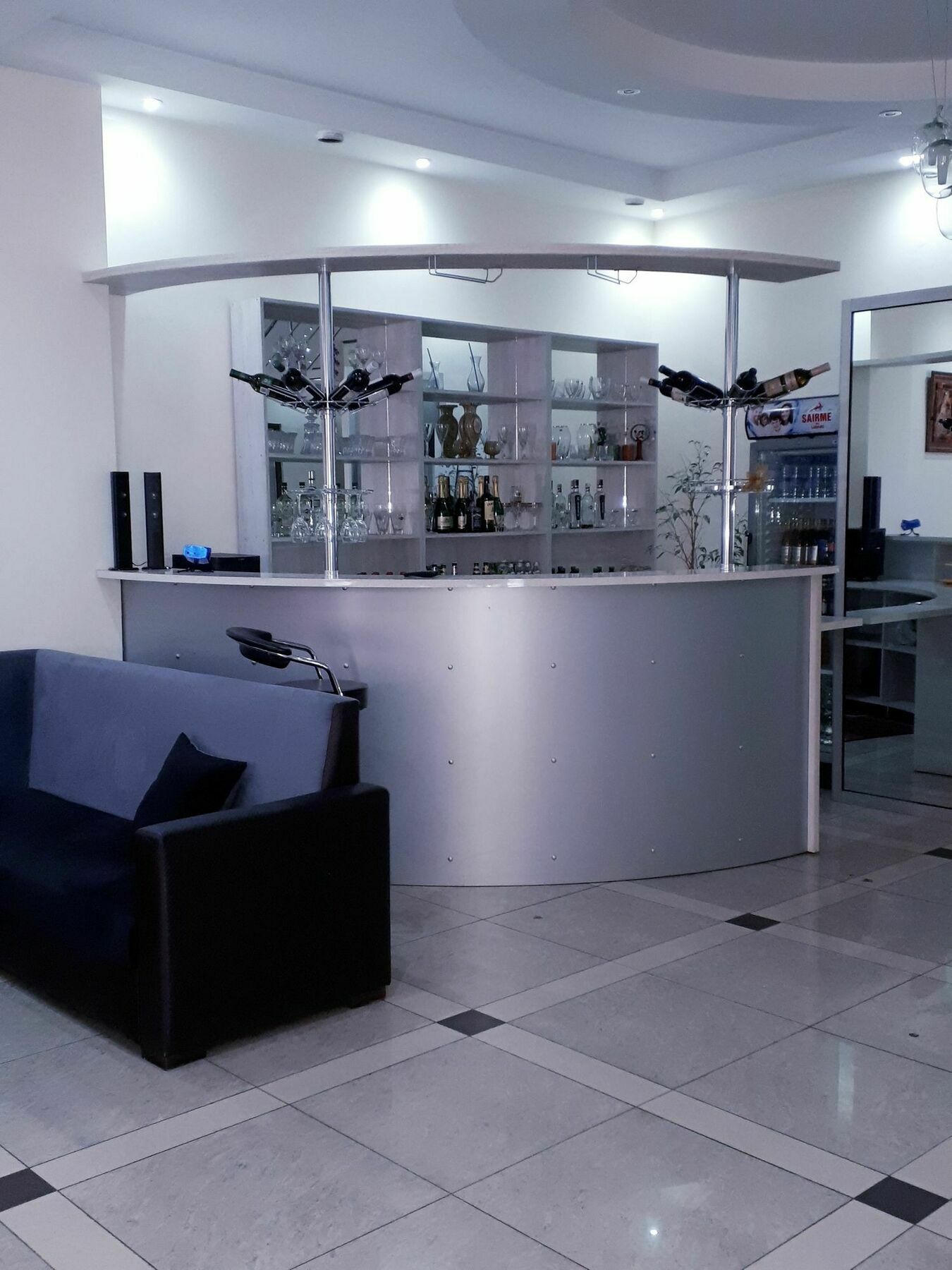 Rio Hotel Тбилиси Екстериор снимка